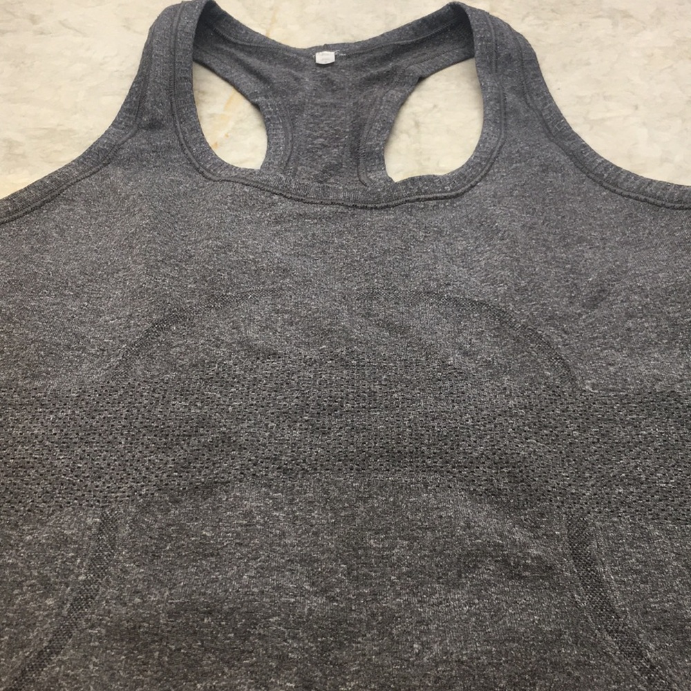 Lululemon Athletica Sz 6 Racerback tnk runner top